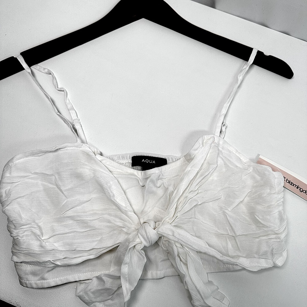 NWT Aqua Brand White Crop Top Tie Front. Medium